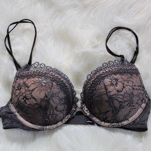 VICTORIAS SECRET VERY SEXY PUSH UP BRA